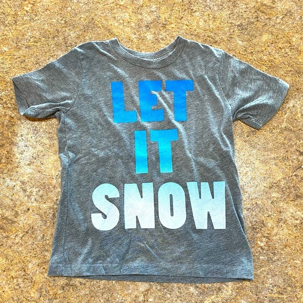 Peek Tee